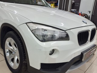 BMW X1 установка линз Aozoom A4+ 2022, ремонт запотевания, глубокая полировка