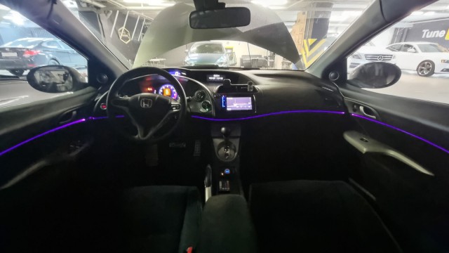 Honda Civic 5D установка подсветки салона Shadow Line