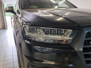 Audi Q7 переклейка полиуретановой плёнки