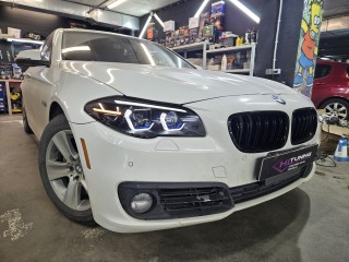 BMW 5 F10 замена линз на Aozoom K3, установка глазок, анти-хром масок фар, броня