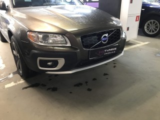 Volvo XC70 полное восстановление фар и установка габарит