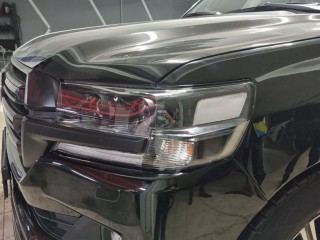 Toyota Land Cruiser 200 ремонт запотевания фар