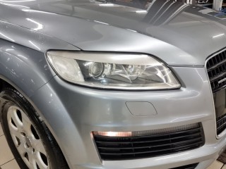 Audi Q7 установка бидиодных модулей Aozoom A4+ (1)