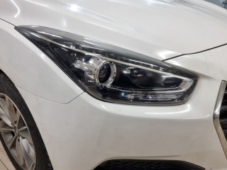 Hyundai I40 замена штатных линз на светодиодные Aozoom T9 (6)