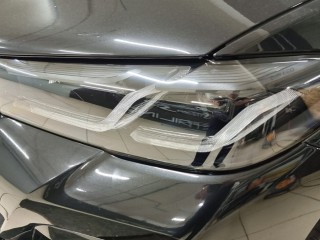 BMW 5 G30 покраска масок фар (4)