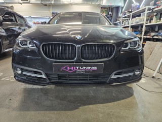 BMW F10 замена линз на Aozoom Viper Rays, ангельских глаз, покраска масок фар, шлифовка и броня (9)