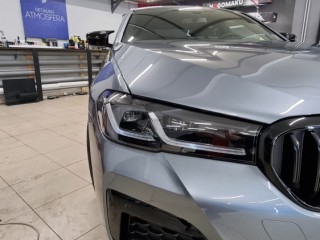 BMW 5 G30 рестайлинг покраска масок фар (4)
