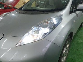 Nissan Leaf исправление светового пучка (0)