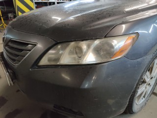 Toyota Camry замена линз на Statlight A4 Laser, замена габаритных ламп на светодиодные (2)