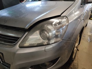 Opel Zafira замена линз на StatLight A6,шлифовка и бронирование фар (2)