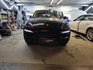 Porshe Cayenne замена линз на Aozoom K3 Dragon Knight, покраска масок и бронирование фар (4)