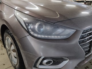 Hyundai Solaris замена стёкол фар (0)