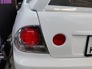 Toyota Alteza установка Bi-Led линз Viper Zoom Z6+, покраска масок фар и ПТФ, бронирование (13)