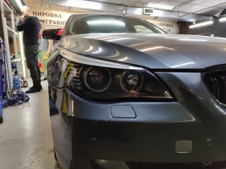BMW E60 замена линз на Aozoom A17, покраска масок, замена стёкол фар (9)