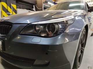 BMW E60 замена линз на Aozoom A17, покраска масок, замена стёкол фар (10)