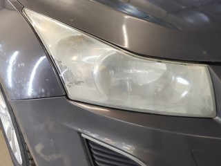 Chevrolet Cruze установка Bi-led линз Aozoom A3+, покраска масок фар, новые стёкла (1)
