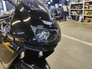 Kawasaki Ninja установка Bi-led Aozoom A3 Max в секцию отражателя (4)