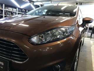 Ford Fiesta установка линз Aozoom A12, установка модулей дальнего света, покраска масок (2)