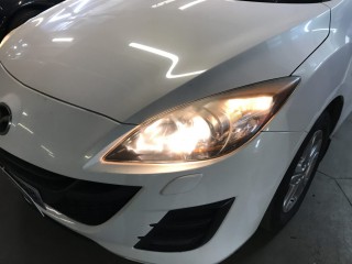 Mazda 3 чистка фар, установка диодных ламп (3)