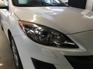 Mazda 3 чистка фар, установка диодных ламп (6)