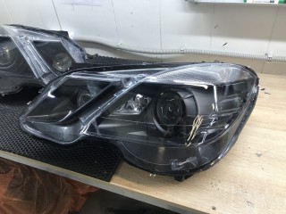 Mercedec-Benz W212 восстановление фар, покраска масок в 2 цвета (9)