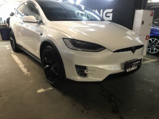 Tesla Model X восстановление прозрачности фары (0)