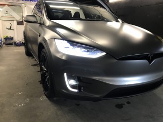 Tesla Model X восстановление прозрачности фары (7)