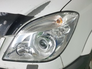 Mercedes-Benz Sprinter ремонт фар и установка LED линз (4)