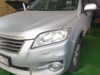 Toyota RAV4 установка светодиодных линз Aozoom (0)