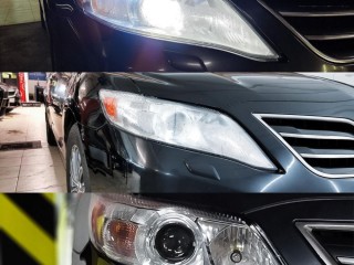 Toyota Camry замена ксеноновых линз на светодиодные Aozoom A3 Max (2)