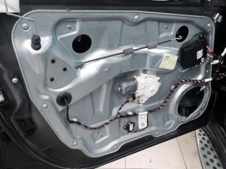 Mercedes GL-164 шумоизоляция 4 дверей в 6 слоёв, установка динамиков (6)