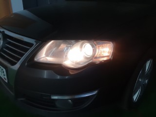 Volkswagen Passat установка Bi-LED модулей (3)
